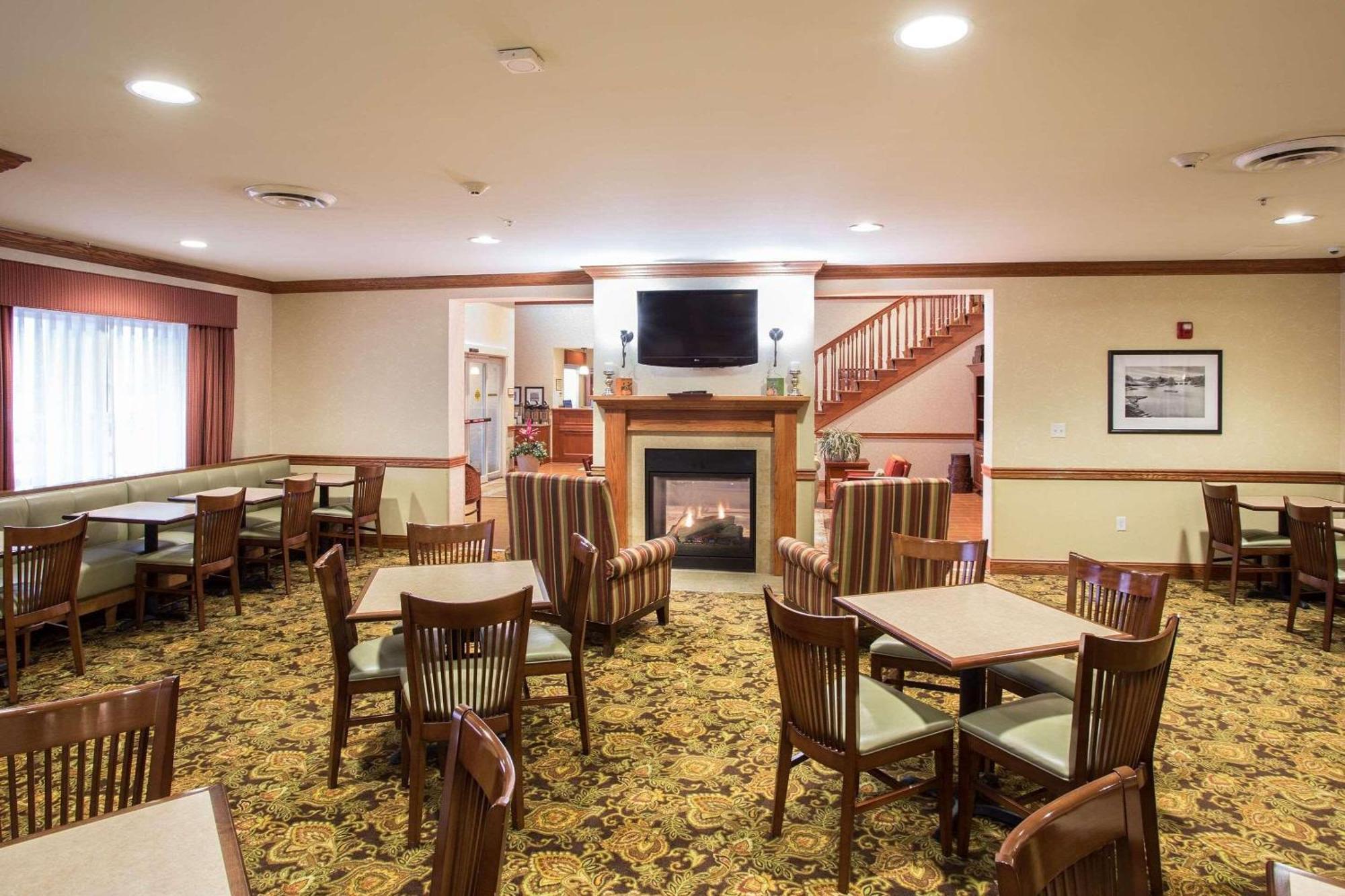 Country Inn & Suites By Radisson, Buffalo South I-90, Ny West Seneca Exterior photo