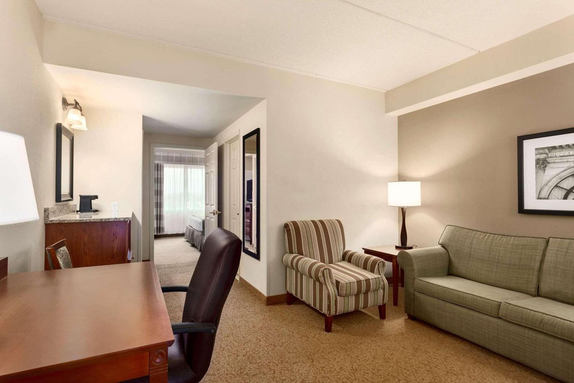 Country Inn & Suites By Radisson, Buffalo South I-90, Ny West Seneca Exterior photo