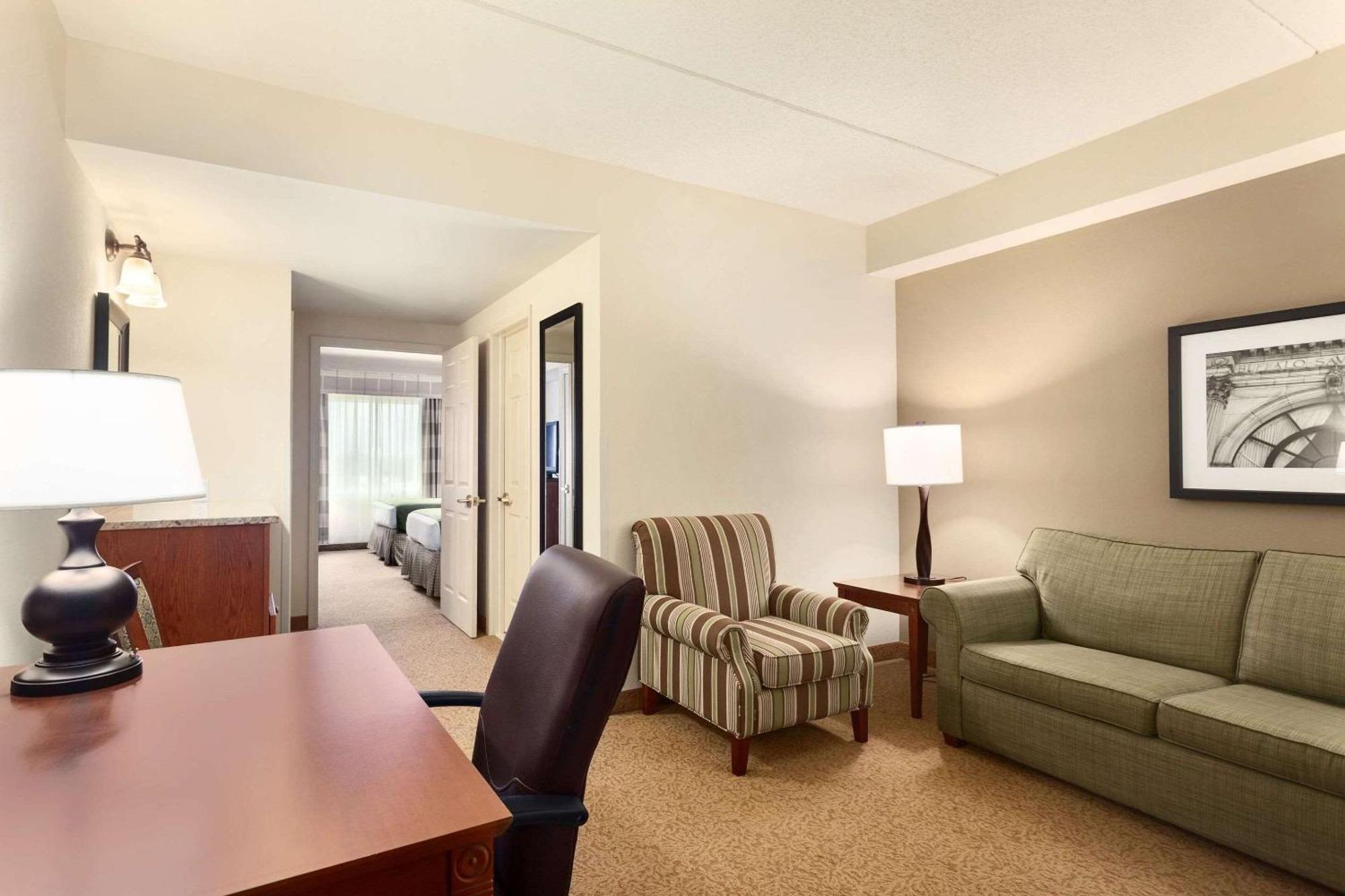 Country Inn & Suites By Radisson, Buffalo South I-90, Ny West Seneca Exterior photo
